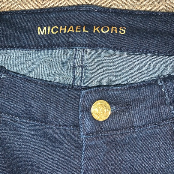 EUC Michael Kors Flare Jeans Size 6. - Picture 7 of 9